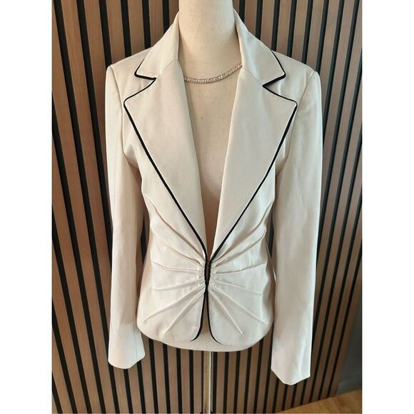 Cachè cream color long sleeve blazer size 4 fancy going out or office wear - Picture 1 of 6